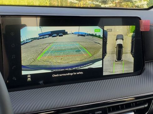 New 2025 Nissan Kicks SR w/ SR Premium Package image 20