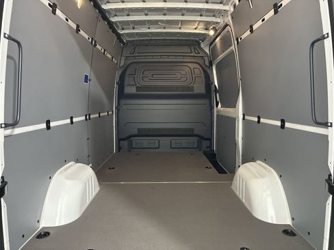 New 2025 Mercedes-Benz Sprinter 2500 image 14