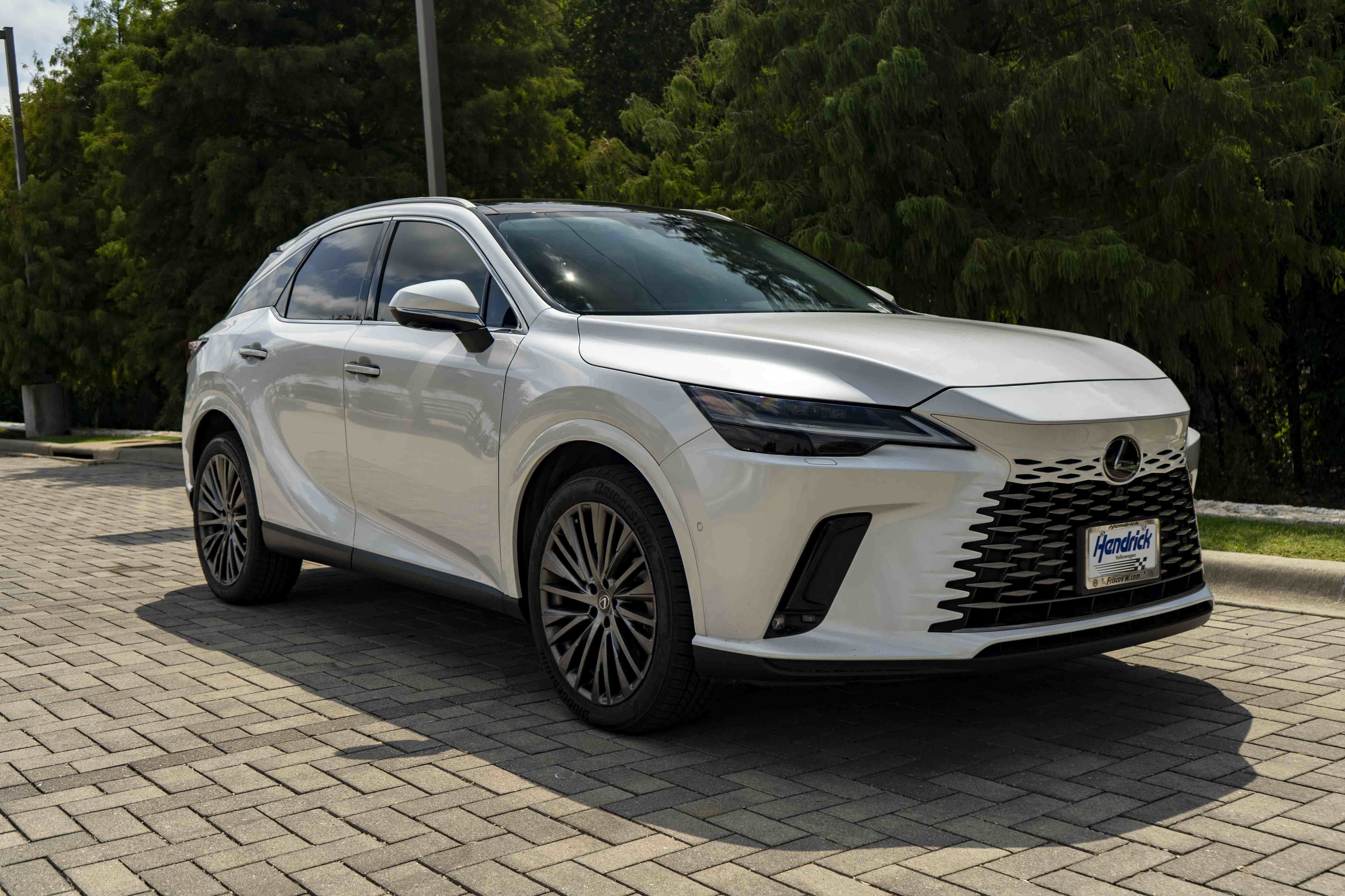 Used 2024 Lexus RX 350 FWD w/ Convenience Package image 2