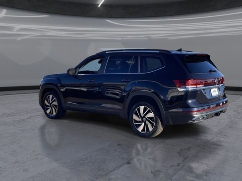 New 2026 Volkswagen Atlas SE image 4