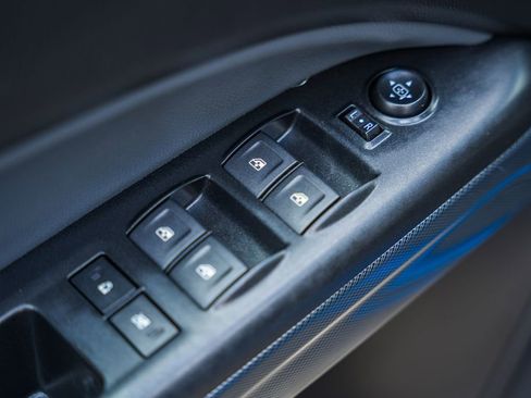 Used 2019 Chevrolet Colorado Z71 image 46