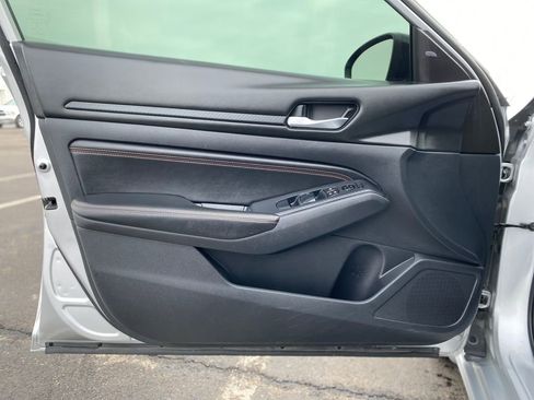 Used 2019 Nissan Altima 2.5 SR image 19