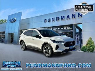 New 2026 Ford Escape ST-Line w/ Cold Weather Package FWD video 1