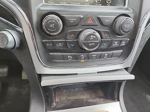 Used 2015 Jeep Grand Cherokee High Altitude AWD/4WD image 23