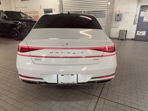 Used 2025 Genesis G90 3.5T image 9