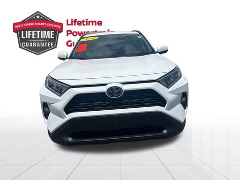 Used 2020 Toyota RAV4 XLE FWD image 2