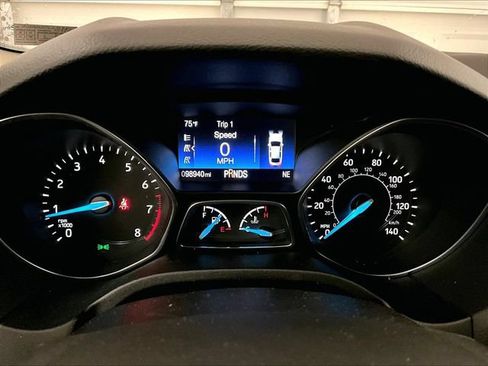 Used 2015 Ford Focus SE w/ SE Sport Package FWD image 20
