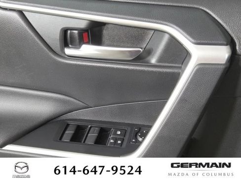 Used 2020 Toyota RAV4 XLE w/ Convenience Package AWD/4WD image 28