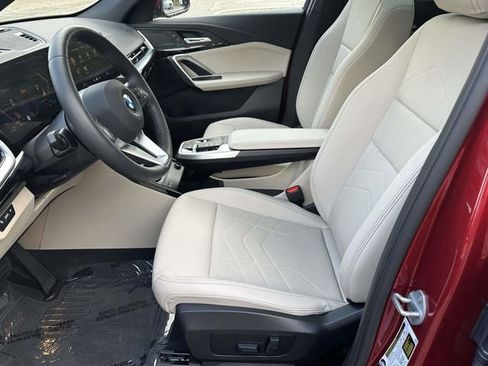 Certified 2025 BMW X2 xDrive28i w/ Technology Package image 27