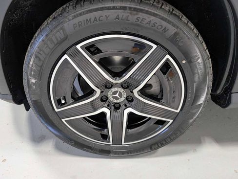 New 2026 Mercedes-Benz GLC 300 4MATIC image 3