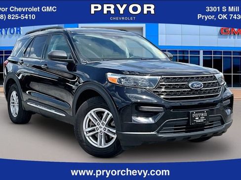 Used 2023 Ford Explorer XLT AWD/4WD image 1