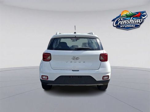 Used 2025 Hyundai Venue SEL FWD image 5