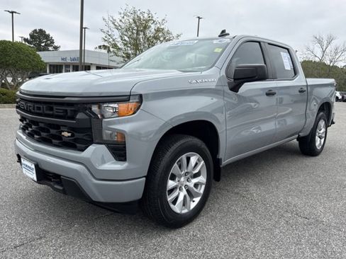 Used 2024 Chevrolet Silverado 1500 Custom AWD/4WD image 13