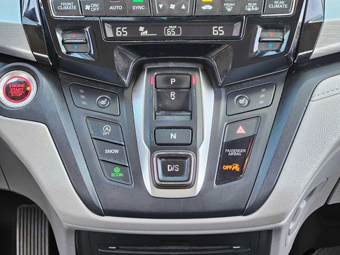 Used 2019 Honda Odyssey Touring image 17
