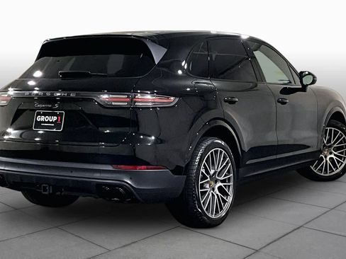 Used 2023 Porsche Cayenne S Platinum AWD/4WD image 12