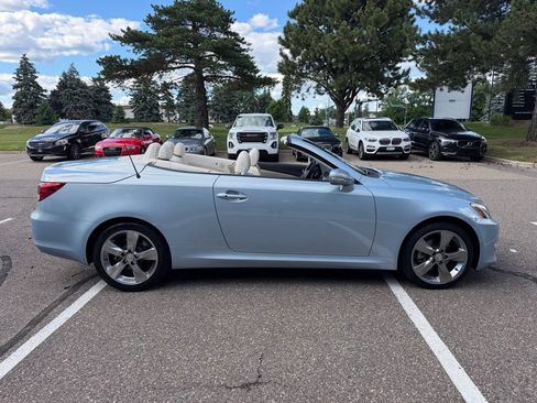 Used 2010 Lexus IS 250C RWD image 10