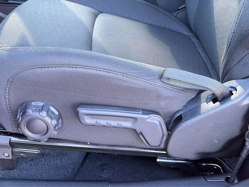 Used 2020 Jeep Wrangler Sport image 7