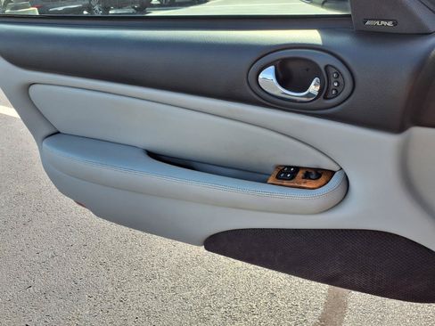 Used 2005 Jaguar XK8 Coupe RWD image 13