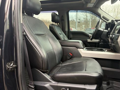 Used 2019 Ford F250 Lariat w/ Lariat Ultimate Package image 58