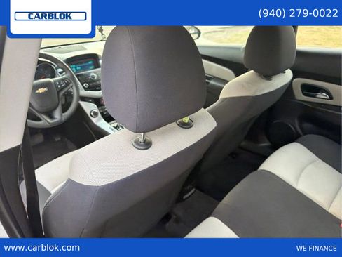 Used 2016 Chevrolet Cruze LS image 25
