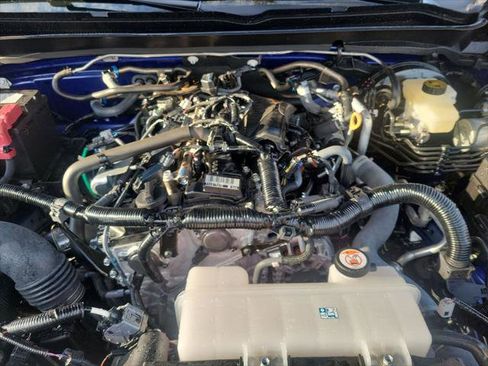 Certified 2025 Toyota Tacoma SR5 image 34