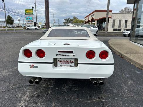 Used 1990 Chevrolet Corvette Convertible image 7