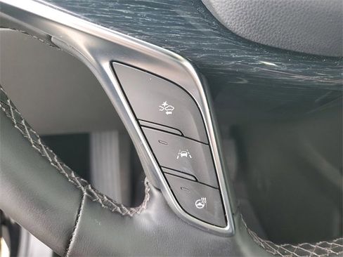 Used 2025 Cadillac XT5 Premium Luxury image 13