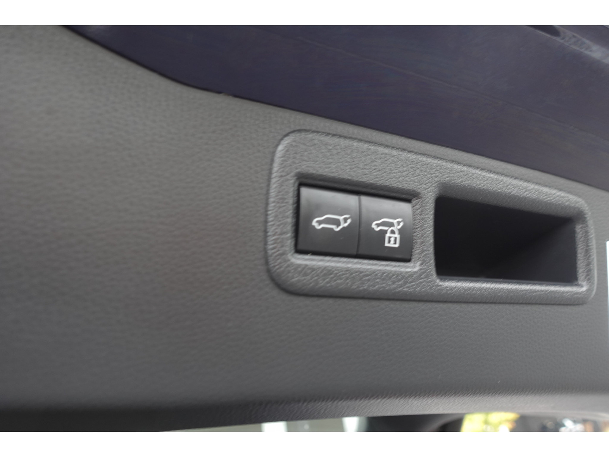 Certified 2024 Toyota Venza LE AWD/4WD image 24