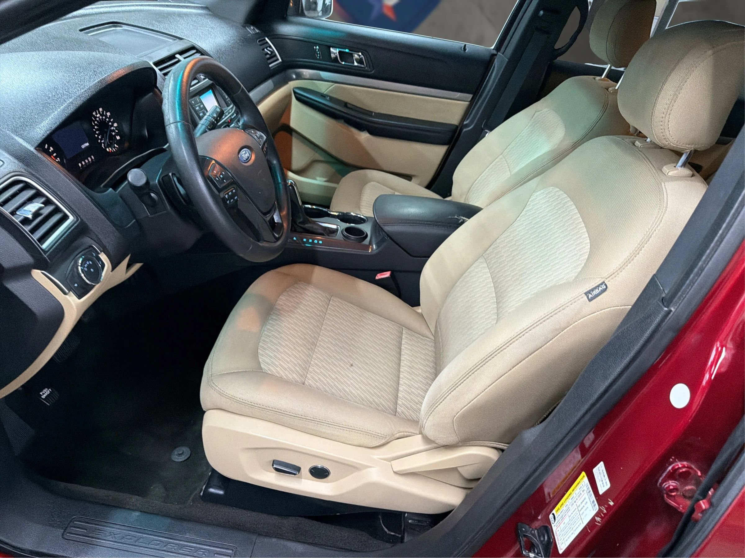 Used 2017 Ford Explorer FWD image 12