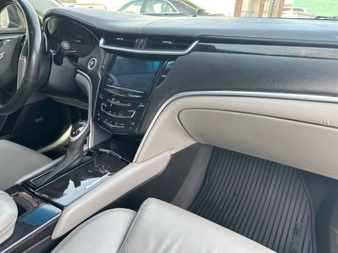 Used 2017 Cadillac XTS Luxury w/ Driver Awareness Package image 7