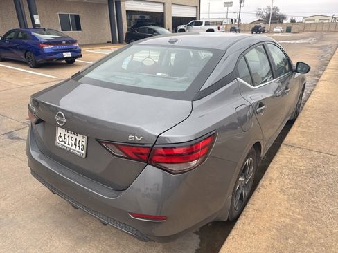 Used 2024 Nissan Sentra SV image 7