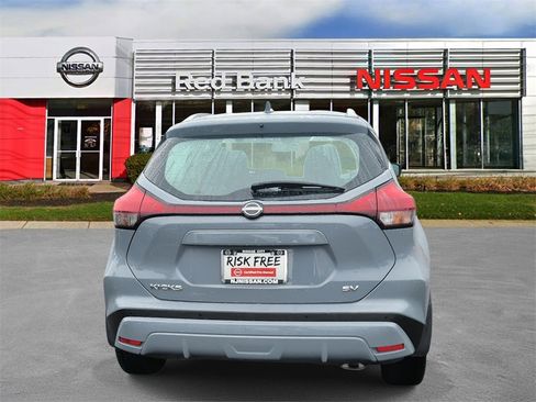 Certified 2023 Nissan Kicks SV image 6