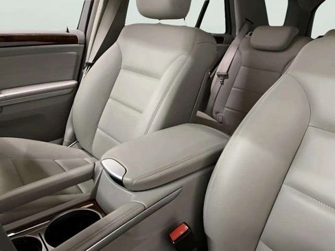 Used 2011 Mercedes-Benz ML 350 BlueTEC 4MATIC image 53