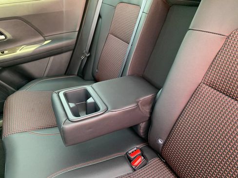 New 2026 Nissan Kicks SR FWD image 22