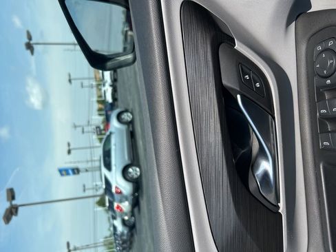 Used 2022 GMC Terrain SLE w/ Driver Convenience Package FWD image 26