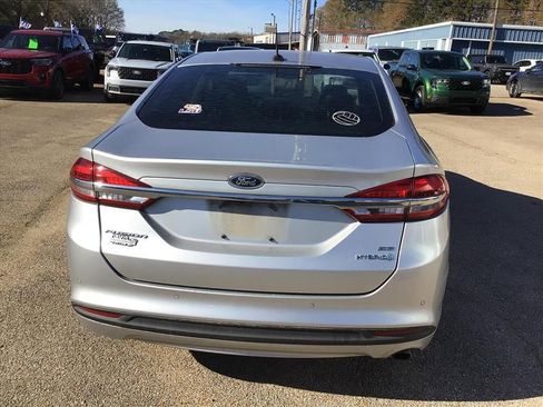 Used 2018 Ford Fusion SE w/ Equipment Group 602A image 13