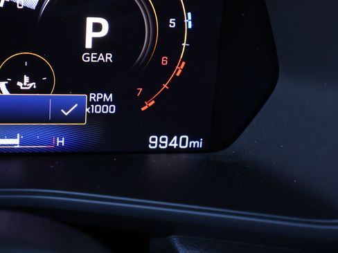 Used 2025 Chevrolet Colorado Trail Boss AWD/4WD image 4