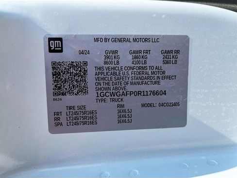 Used 2024 Chevrolet Express 2500 Work Van w/ Driver Convenience Package image 27