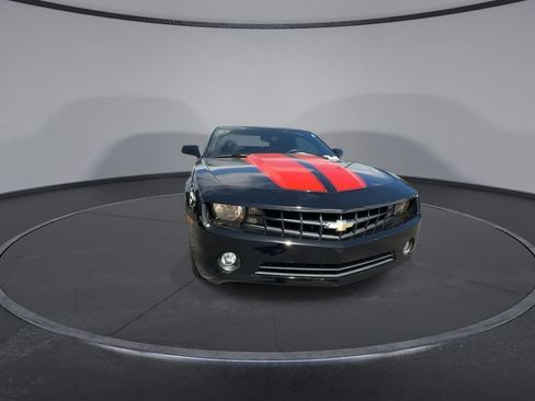 Used 2011 Chevrolet Camaro LT image 3
