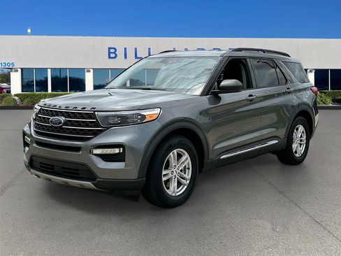 Used 2023 Ford Explorer XLT w/ Equipment Group 202A RWD image 3