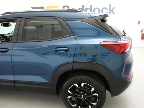 Used 2021 Chevrolet TrailBlazer LT w/ Convenience Package AWD/4WD image 6