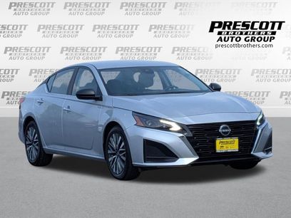 Used 2024 Nissan Altima 2.5 SV