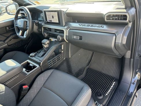 Used 2024 Toyota Tacoma SR5 image 29