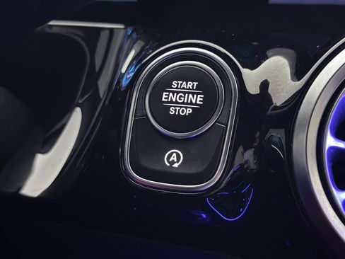 Used 2021 Mercedes-Benz GLA 35 AMG AMG GLA35 image 38