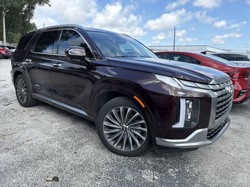 Used 2024 Hyundai Palisade Calligraphy FWD image 1
