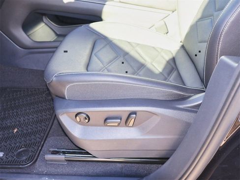 New 2026 Volkswagen Atlas SE image 14