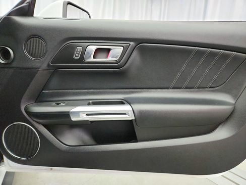 Used 2019 Ford Mustang Premium RWD image 22