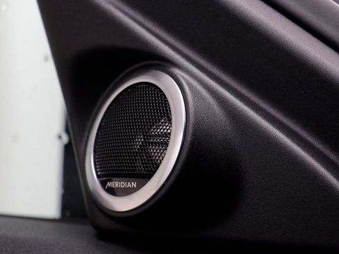 Used 2026 Land Rover Range Rover Evoque S image 6