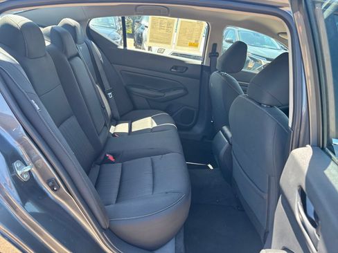 Used 2025 Nissan Altima 2.5 SV FWD image 25