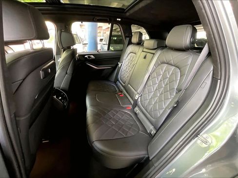 Used 2024 BMW X5 xDrive40i w/ Executive Package AWD/4WD image 19